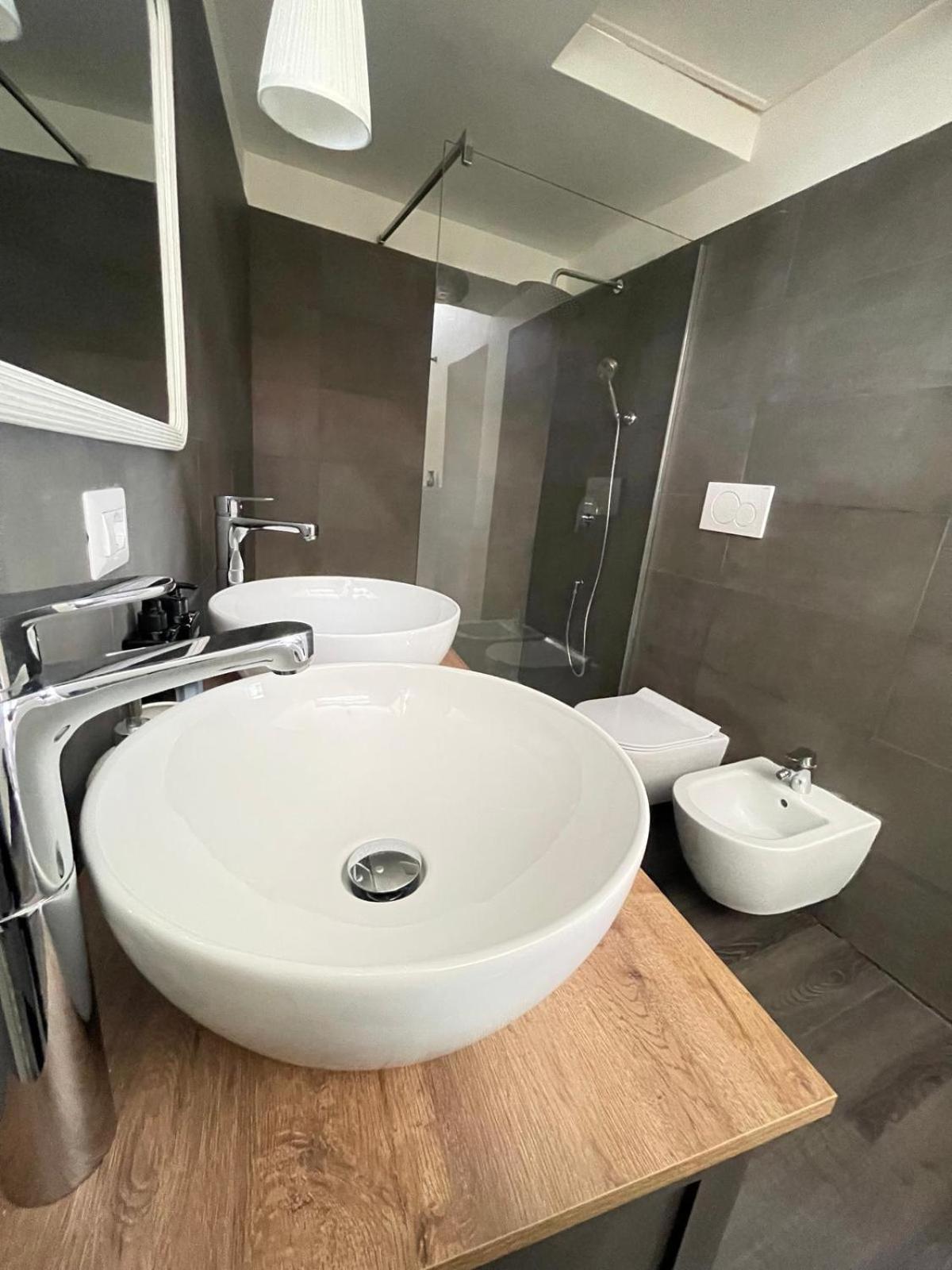 Lucilla'S Suite San Pietro Station Roma Dış mekan fotoğraf