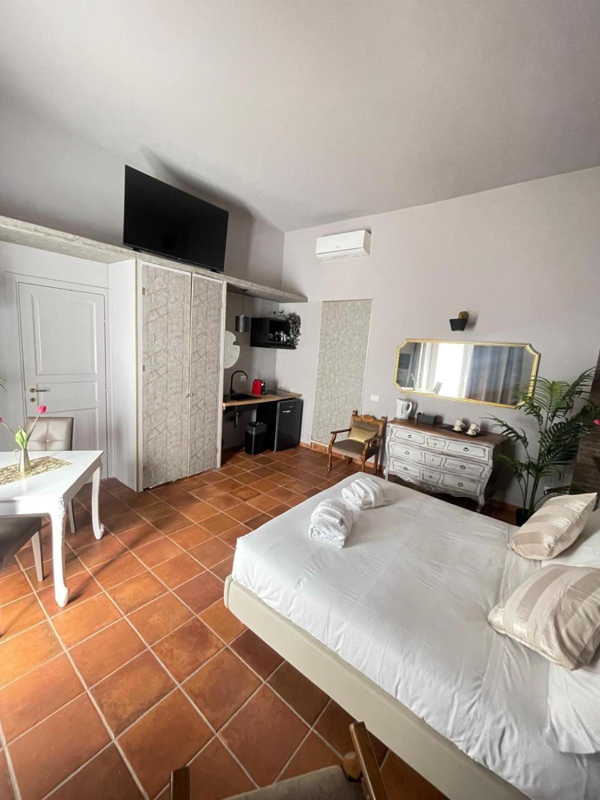 Lucilla'S Suite San Pietro Station Roma Dış mekan fotoğraf